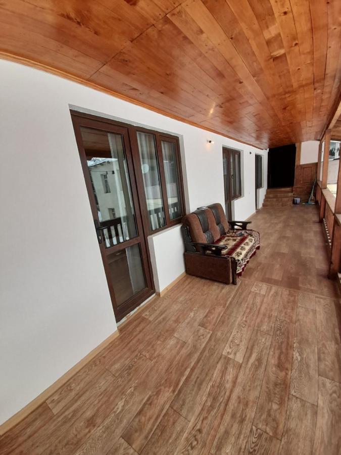 Jeiran Japaridze'S Guesthouse Местия Экстерьер фото
