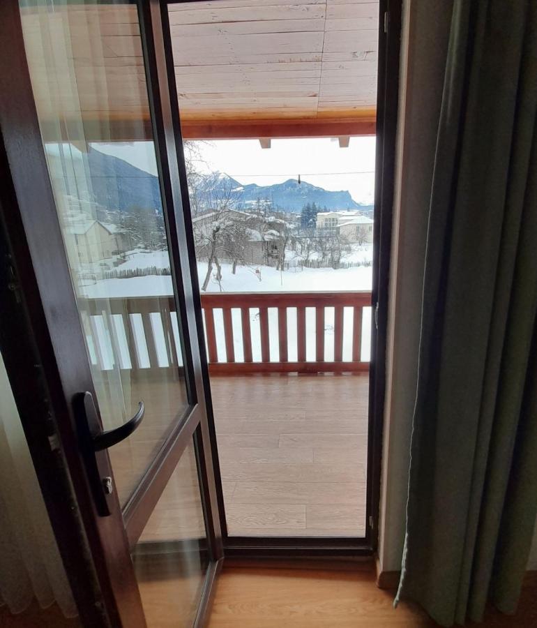 Jeiran Japaridze'S Guesthouse Местия Экстерьер фото