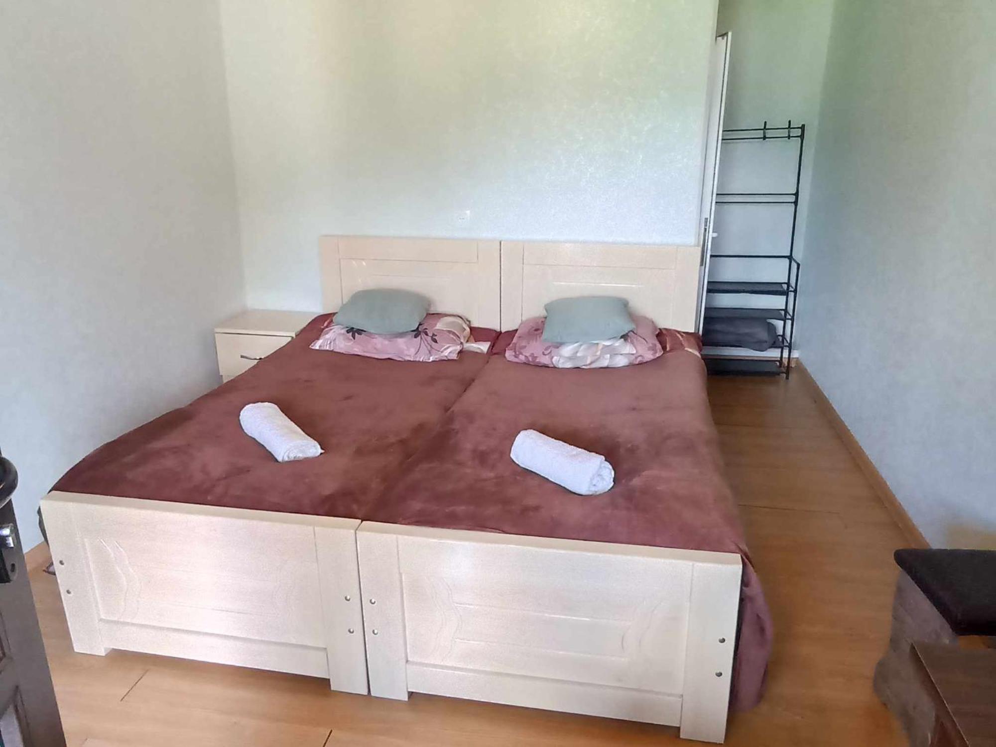 Jeiran Japaridze'S Guesthouse Местия Экстерьер фото