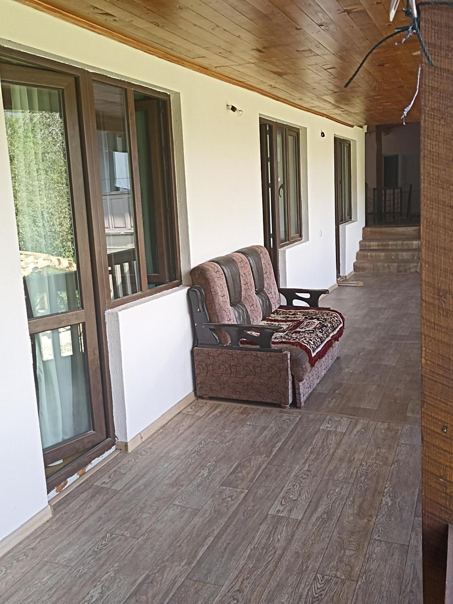 Jeiran Japaridze'S Guesthouse Местия Номер фото