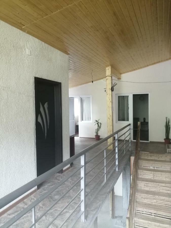 Jeiran Japaridze'S Guesthouse Местия Экстерьер фото